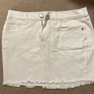 EXPRESS JEANS SKIRT|| SIZE 4 || NEVER WORN